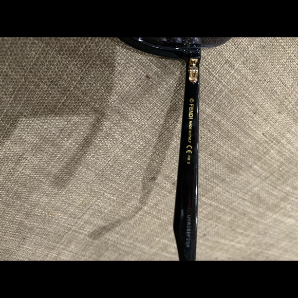 Fendi sunglases brand new